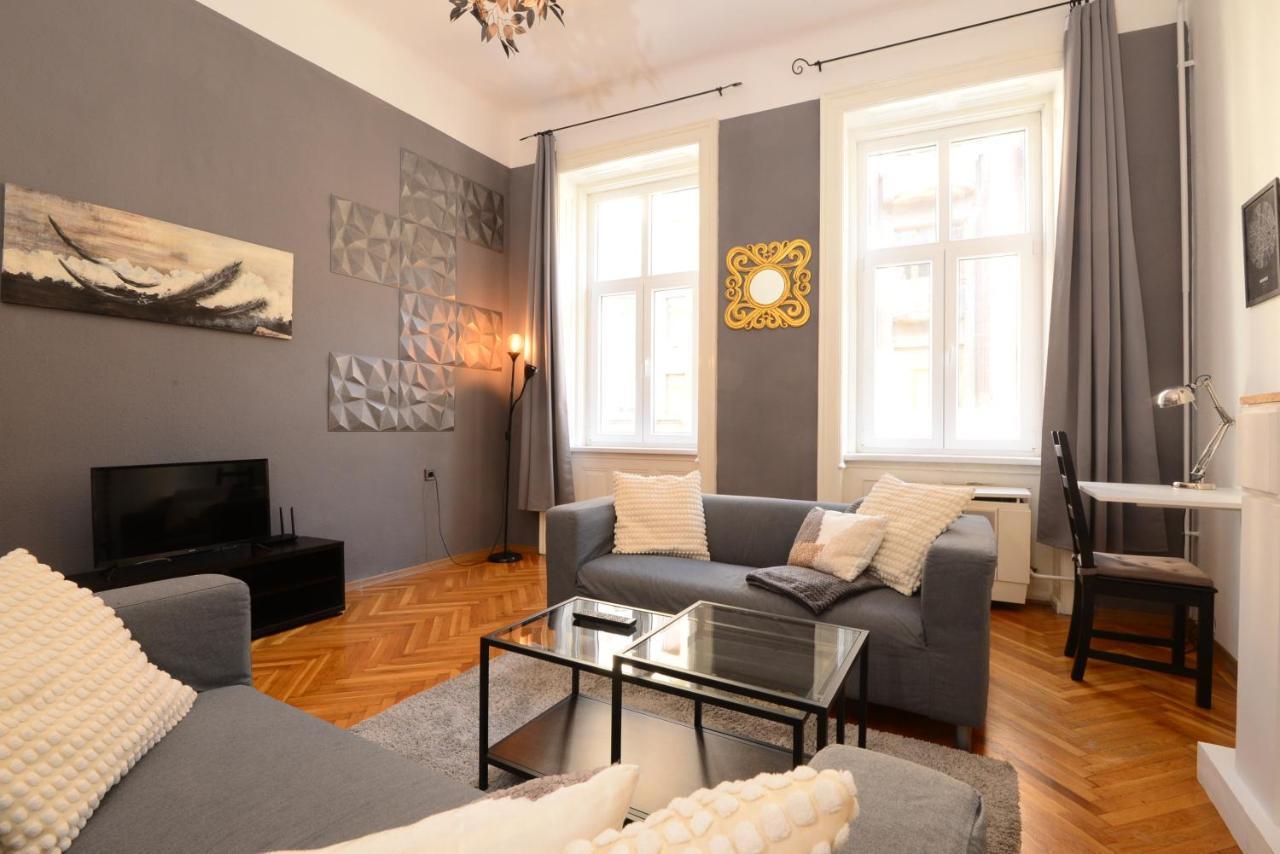 Your Place Apartman Budapest Extérieur photo