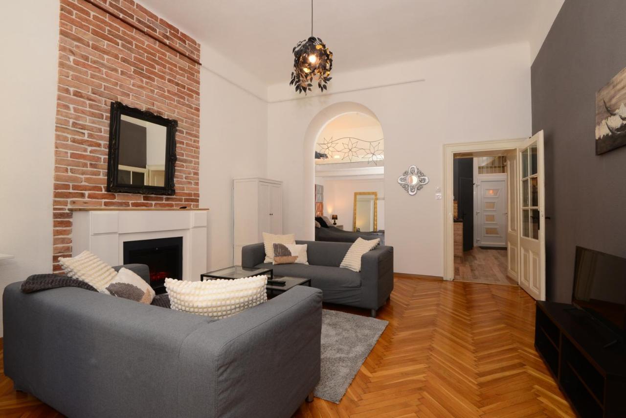 Your Place Apartman Budapest Extérieur photo